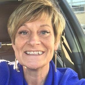 Meet your Posher, Aleta